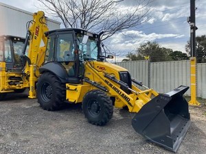 2023 Holan B110C Cargador frontal Tractor Retroexcavadora Cargador de ruedas multifuncional Nuevo Motor de cubo Cojinete Bomba PLC incluida - Product Image 4