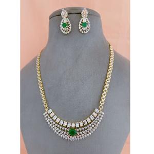 Conjunto de colgantes de tono dorado con aspecto de piedras AD de diseñador de moda con pendientes para mujeres y niñas, colecciones de ropa de boda para fiestas - Product Image 1