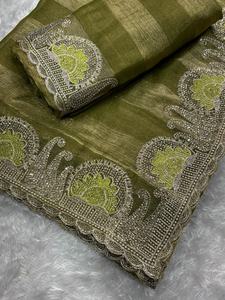 Sari en mousseline de soie Fandy avec broderie Zari, chemisier de soirée orné de diamants Savroski, anti-humidité et infroissable - Product Image 2