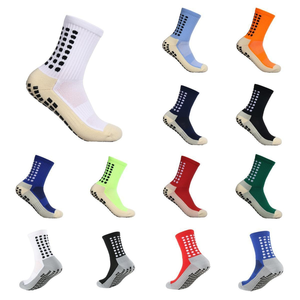 Chaussettes de sport personnalisées en coton de haute qualité avec logo, promotion, design gratuit, chaussettes de course blanches et noires avec lettres, chaussettes de basket-ball personnalisées - Product Image 2
