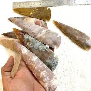 थोक 5 इंच सुलेमानी बिक्री के लिए प्राकृतिक पत्थर क्रिस्टल शिल्प रेकी चट्टानों तीर जेड खनिजों फेंग शुई सुलेमानी तीर