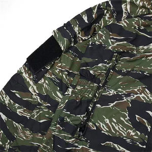 Wholesale Stylish Plain Windproof Waterproof Outdoor Softshell Jacket Coat <b>Camping</b> Hiking Riding <b>Windbreaker</b> Softshell Jacket - Product Image 4