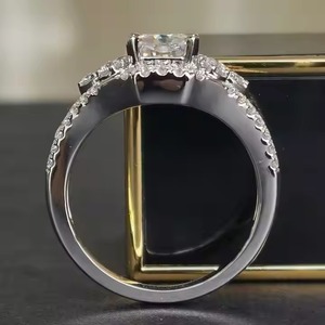 Elegante Original 14K Oro Radiante Corte Lab crecido Anillo de compromiso Boda Nupcial Propuesta Anillo para ella - Product Image 3