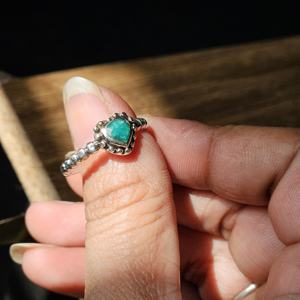 แหวนเงินสเตอร์ลิงประดับมรกตทรงหัวใจ สไตล์โบฮีเมียน ของขวัญสุดประณีตสำหรับเด็ก-งานฉลองวันครบรอบแต่งงาน - Product Image 3