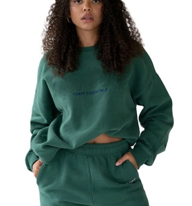 ESSENTIALS - Sudadera Universitaria • Sudadera Verde Oscuro para Mujer con Cuello Redondo, Hombros Caídos y Manga Larga - Product Image 3