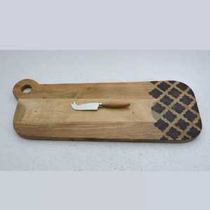 Planche à découper en bois d'acacia incrustée de résine Design élégant et durable Planche à fromage en résine de bois naturel Tendance en Amérique - Product Image 4