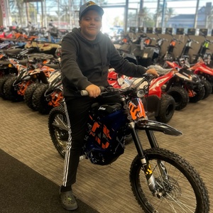 Motocicleta eléctrica Sur Ron Light Bee X de EE. UU. para venta, moto de cross, Pit Bike - Product Image 2