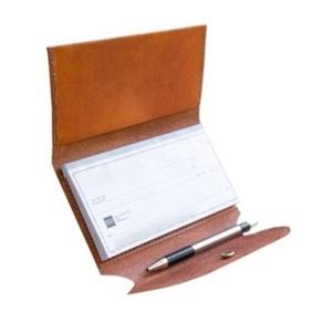 Couverture de chéquier de couleur marron en cuir PU avec boucle à stylo - Product Image 1