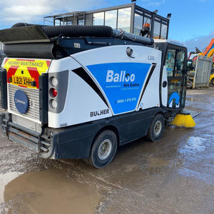 Barredora de Carreteras Diésel TDS2400 Personalizada con Motor Eaton, Caja de Cambios, Bomba Doble y Motor - Product Image 1