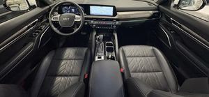 Clean White 2025 Kia Telluride SX-Prestige X-Pro AWD Usado con asientos de cuero Sistema de navegación Asientos de tercera fila Asientos calefactables - Product Image 5