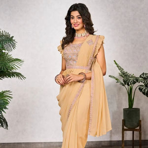 ชุดผ้าส่าหรีเนื้อนุ่มพร้อมดีไซน์เนอร์กับเสื้อแฟนซีงานปักลายสไตล์ปากีสถาน - Product Image 1