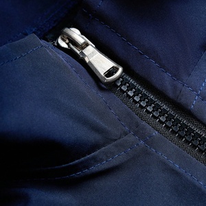 Nouvelle arrivée : veste de sport réfléchissante personnalisée pour homme, veste coupe-vent à fermeture éclair, style bomber, vêtements d'équipe personnalisés - Product Image 4