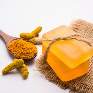 Vente en Gros de Savon au Curcuma Fait à la Main Herbal Curcuma Naturel 100% Curcuma Bain Frais du Vietnam - Product Image 1