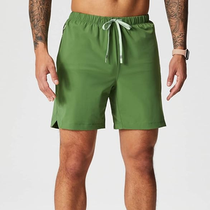 Short de sport personnalisé pour hommes, respirant, vêtements d'entraînement athlétique, short en jean pour hommes, style streetwear à la mode - Product Image 3