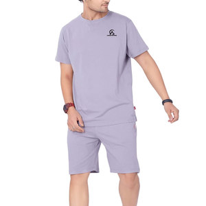 Ensemble t-shirt et short léger et respirant, idéal pour l'été et le confort quotidien - Product Image 1