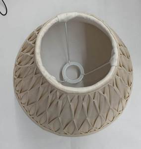 โคมไฟทรงกระบอกผ้าลินินผสม งานแฮนด์เมด ดีไซน์หรูหราทันสมัย จีบแบบกล่อง สีขาว ขั้วหลอดไฟ E27 - Product Image 6