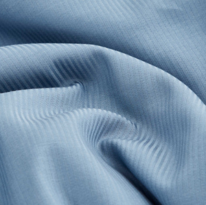 Juego de Sábanas de 4 Piezas de Satén Blanco con Diseño de Rayas, Tejido Liso de Poliéster y Algodón, Tamaño Queen, para Hogar y Hotel - Product Image 5