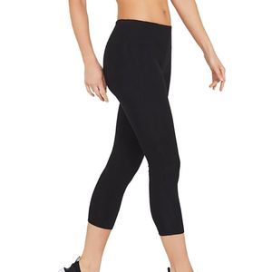 Premium Women's High Waist <b>Capri</b> <b>Leggings</b> Wholesale Factory Customizable Soft Comfortable Knitted Workout Yoga Pants Casual OEM - Product Image 4