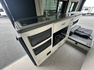 Venta al por Mayor de Autocaravanas Southwind Clase A de Fleetwood a Precios Económicos, la Mejor Opción Disponible - Product Image 2