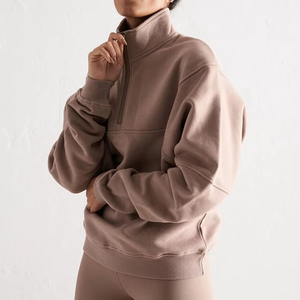 เสื้อฮู้ดดี้ผ้าฟลีซคอตตอน/โพลีเอสเตอร์สุดฮิต แฟชั่นสตรีทแวร์คุณภาพสูง ทรงหลวมสำหรับผู้หญิง เสื้อกันหนาวมีซิป คอปกแบบพับได้ สั่งทำได้ - Product Image 5