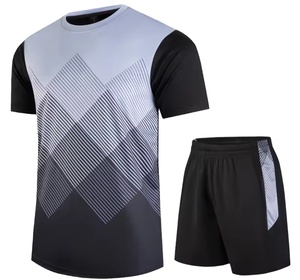 Ensemble de sport unisexe personnalisé en soie glacée à séchage rapide, respirant, pour la gym, l'entraînement et la course, T-shirt et short, survêtement, vente en gros OEM - Product Image 2