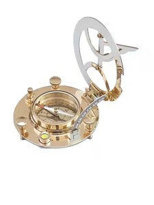 Style Vintage Mini Boussole En Laiton Porte-clés Art Déco Portable Navigation Outil À Collectionner En Laiton Maritime Gilbert Sons London - Product Image 4