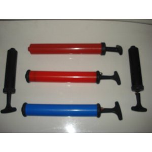 Bomba de fútbol de plástico de 9 pulgadas de alta calidad con accesorios deportivos de varilla de Metal para todos los balones deportivos - Product Image 1