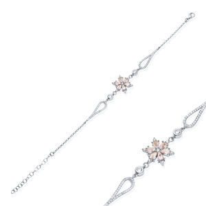 สร้อยข้อมือเงินแท้ 925 ชุบโรเดียม ประดับด้วยพลอย CZ สีชมพู ดีไซน์ดอกบัว THEIA งานแฮนด์เมด เครื่องประดับสำหรับผู้หญิง - Product Image 2