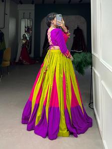 El último diseñador Pure Rayon Printed Patch Work Lehenga Choli por FabZone - Product Image 3