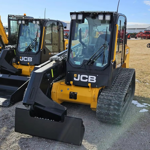 JCB 3TS-8T Teleskid Compact Track Loader, brazo telescópico exclusivo y puerta lateral de fácil entrada - Product Image 1