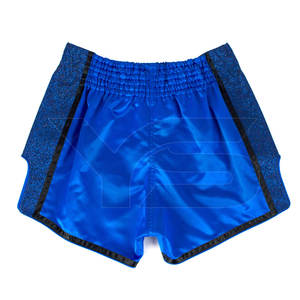 Vêtements d'entraînement MMA en satin de qualité supérieure, shorts de muay thaï personnalisables avec logo pour la salle de sport, service OEM disponible - Product Image 2