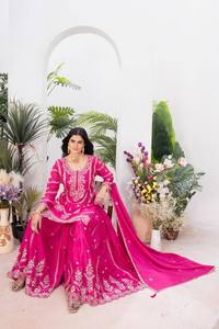 Colección de trajes Sharara de calidad superior, seda chinnon pesada pura con trabajo de codificación de secuencia de bordado pesado para mujer, ropa de fiesta - Product Image 4