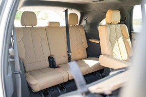 Cadillac Escalade IQ Sport 2025, Certificado, Seminuevo, Transmisión Automática, Motor Turbo, Tapicería de Cuero Claro, Tracción Delantera, Control de Crucero Adaptativo, R19 R20 - Product Image 5