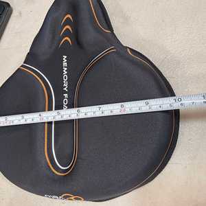 Sillín ancho grande para bicicleta, suave, para hombre y mujer, cómodo, para ejercicio, para ciclismo, funda para asiento de bicicleta, cojín, espuma viscoelástica acolchada, calidad Premium - Product Image 5