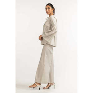 Chemise basique vert clair WM-BLS23-003 avec décoration brodée - Product Image 3