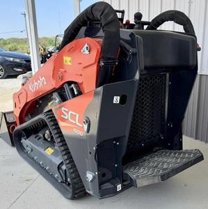 Minicargadora Kubota SCL-1000 de 2 Toneladas en Buen Estado, Año 2022, con Motor, Rodamientos, Caja de Cambios y Bomba - Maquinaria de Construcción - Product Image 2