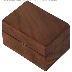 Elegante caja de madera lisa hecha a mano, perfecta para guardar anillos, tarjetas o pequeñas baratijas, una opción de regalo versátil y reflexiva - Product Image 1