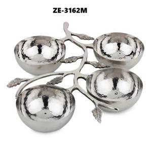 ชามตกแต่งสแตนเลสสตีลเคลือบทองแบบตอกลาย  รักษ์โลก สำหรับวางกลางโต๊ะอาหาร โดย Zahid Exports ปลอดภัยต่อการใช้งาน - Product Image 4