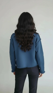 SIERRA : Edgy Chic Fringe-Chaqueta vaquera recortada detallada - Product Image 2