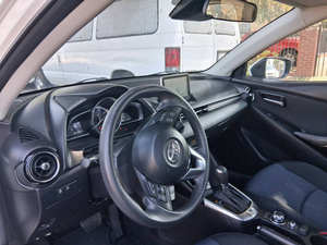 Usado 2017 T * oyota Yaris iA - Product Image 4