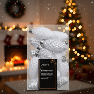 12 Piezas de Piñas de Pino Blancas de Plástico de 9.5cm, Adornos Navideños para Árbol y Bolas de Navidad Kaemingk 28488 - Product Image 3