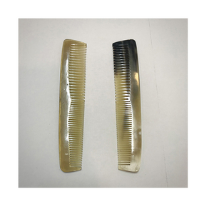 Peine de Cuerno Hecho a Mano HUONG DANG, Lujoso y Elegante, de Vietnam, Modelo 06, para Masajes y Regalos - Product Image 2