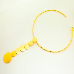 Collares chapados en oro de latón de Hip Hop de moda de diseñador con diseño de patrón de círculo pequeño Collares de oro de 18K Joyas para mujeres - Product Image 3