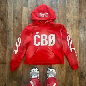 Pull 100% coton brodé avec logo personnalisé Sweat à capuche pour homme en éponge française avec caractéristiques anti-rides et écologiques - Product Image 3