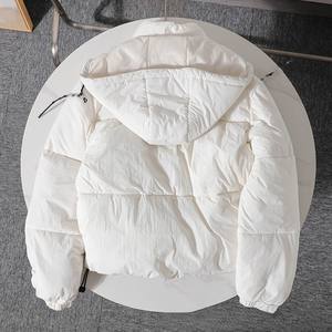 Chaqueta Acolchada de Algodón Blanca y Negra Unisex de Primera Calidad Estilo Americano OEM con Capucha Desmontable con Logotipo Estampado para Hombre Talla Grande Chaqueta de Trabajo - Product Image 4