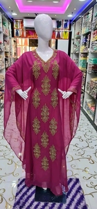 2024 Dubaï marocain Design traditionnel musulman Caftan magnifiquement coloré avec des perles de pierre de travail manuel robes accessoire - Product Image 3
