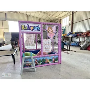 Équipement de terrain de jeu intérieur commercial 2x2m avec piscine à balles, système de piscine à balles sécurisé pour enfants pour centre commercial - Product Image 1