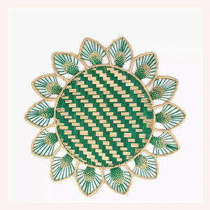 Chemin de table bohème en raphia et rotin | Accent de table à manger en jonc de mer tissé à la main pour charme côtier et fermier - Product Image 1