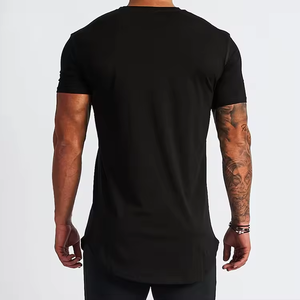 Camiseta deportiva transpirable de secado rápido hecha a medida para hombre con estampado y bordado y mangas cortas - Product Image 4