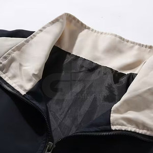 Men <b>Retro</b> <b>Tracksuit</b> With Classic Look And Moisture Wicking Material For Summer And Light Training Activities - Product Image 3